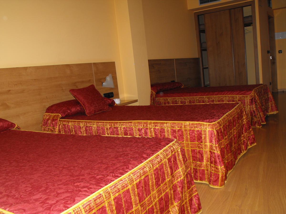 Hotel Restaurante Pontinas Lalín المظهر الخارجي الصورة